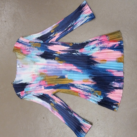 Milano Multi-Colored, Super Stretchy, Abstract, 3/4 Sleeve Shirt - Picture 2 of 11
